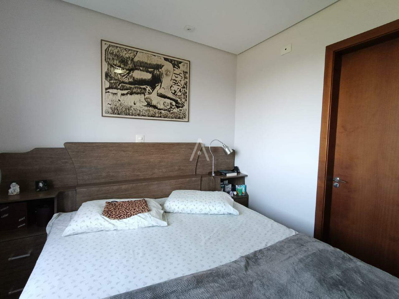Apartamento para à venda no Bairro SAO CRISTOVAO em CASCAVEL: