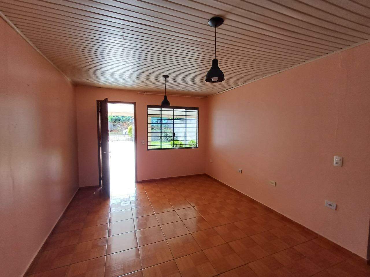 Casa Residencial para à venda no Bairro BRASILIA em CASCAVEL: 