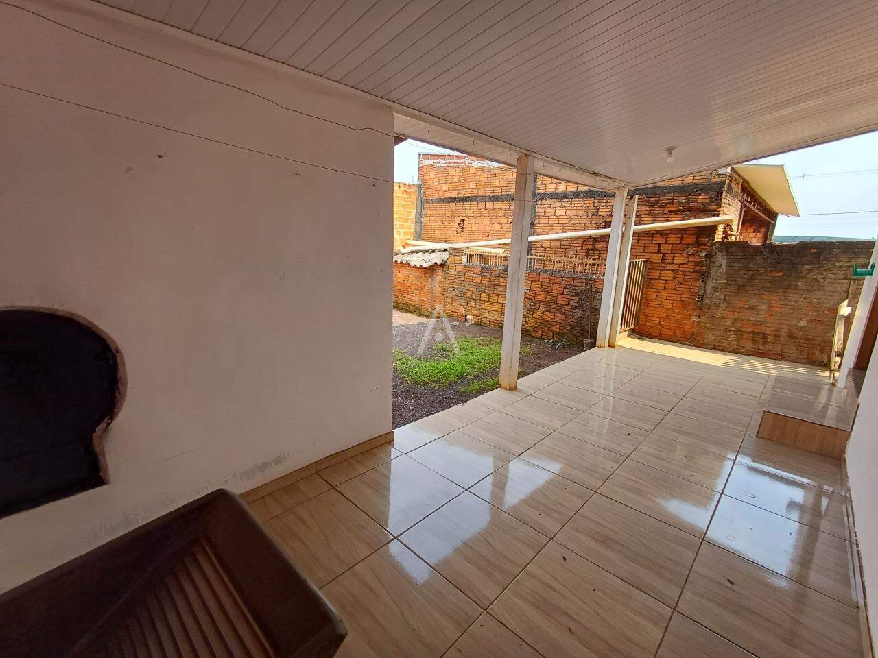 Casa Residencial para à venda no Bairro BRASILIA em CASCAVEL: 