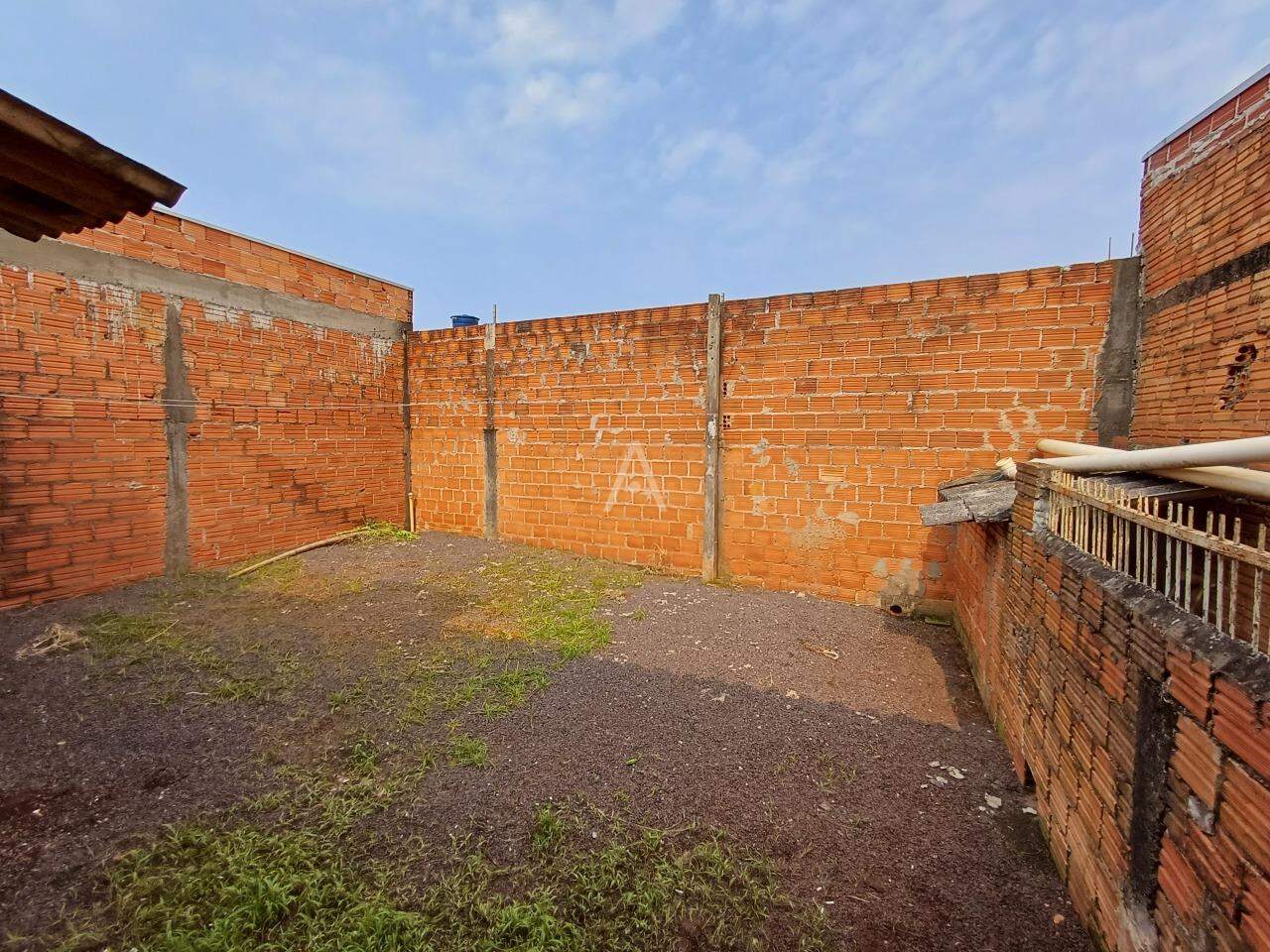 Casa Residencial para à venda no Bairro BRASILIA em CASCAVEL: 