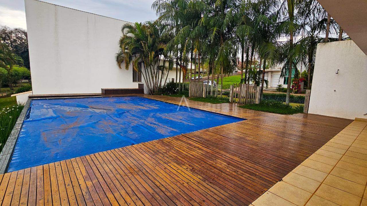 Sobrado para à venda no Bairro ALTO ALEGRE em CASCAVEL: