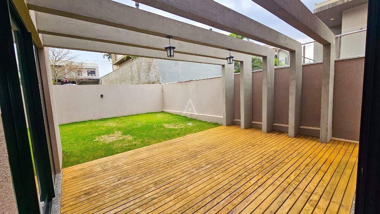Sobrado para à venda no Bairro ALTO ALEGRE em CASCAVEL: