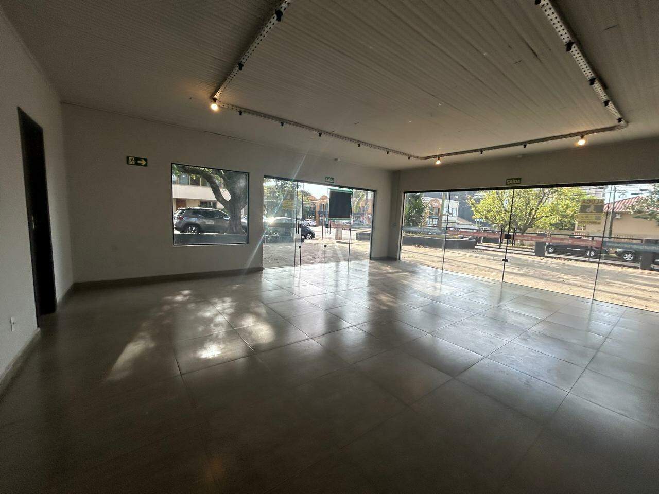 Sala Comercial para para aluguel no Bairro CENTRO em CASCAVEL: 