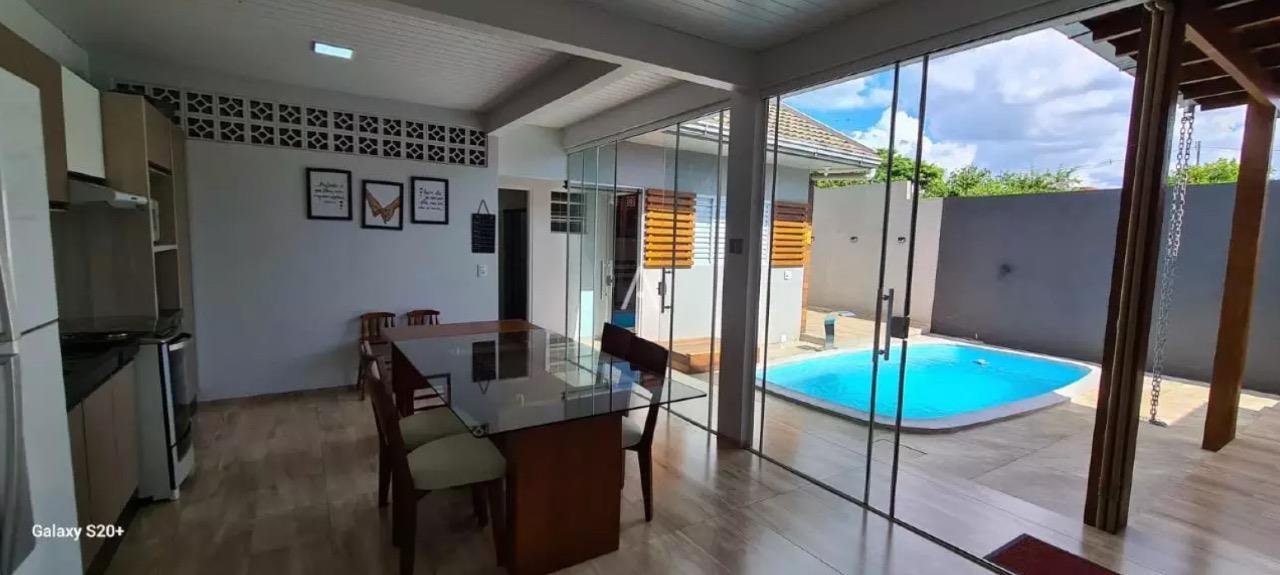 Casa Residencial para à venda no Bairro JARDIM GISELA em TOLEDO: 