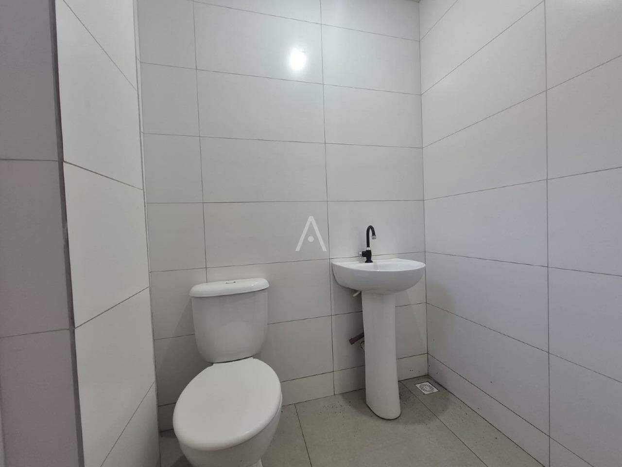 Sala Comercial para para aluguel no Bairro SANTA CRUZ em CASCAVEL: Banheiro
