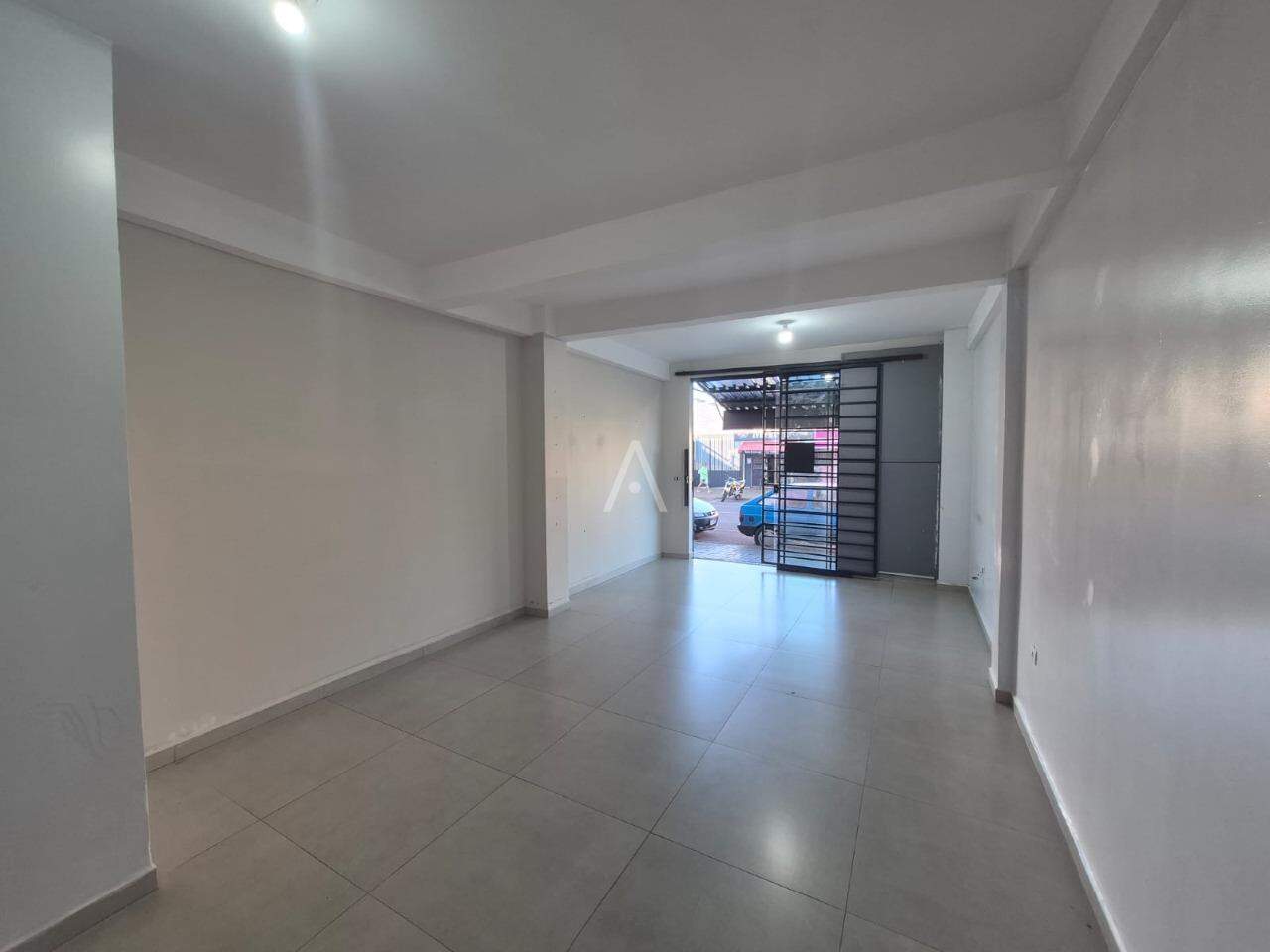 Sala Comercial para para aluguel no Bairro SANTA CRUZ em CASCAVEL: Área Interna do Imóvel
