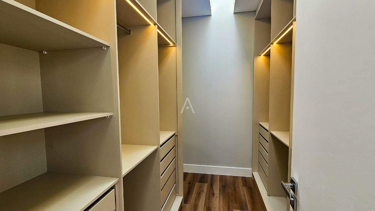 Casa Residencial para à venda no Bairro TROPICAL III em CASCAVEL: 