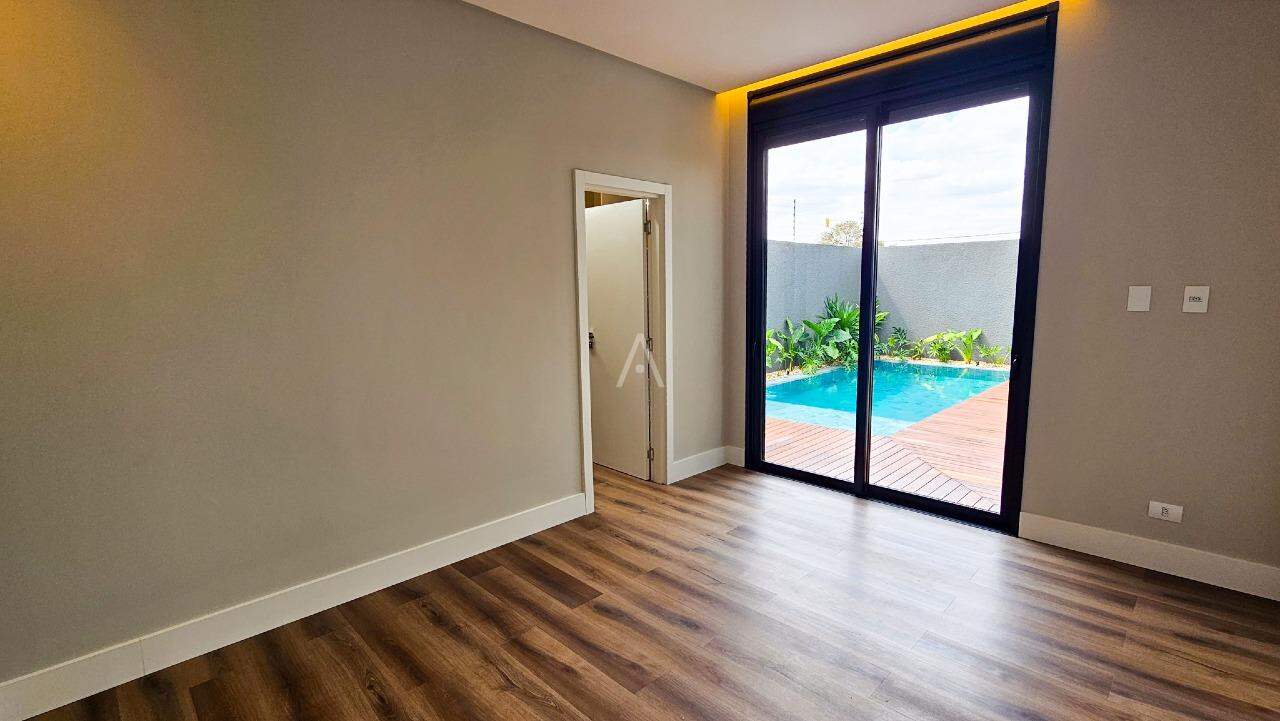 Casa Residencial para à venda no Bairro TROPICAL III em CASCAVEL: 