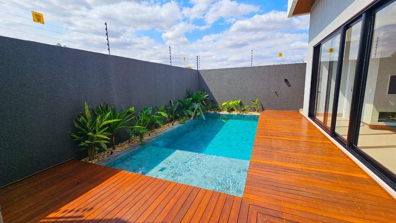 Casa Residencial para à venda no Bairro TROPICAL III em CASCAVEL: 