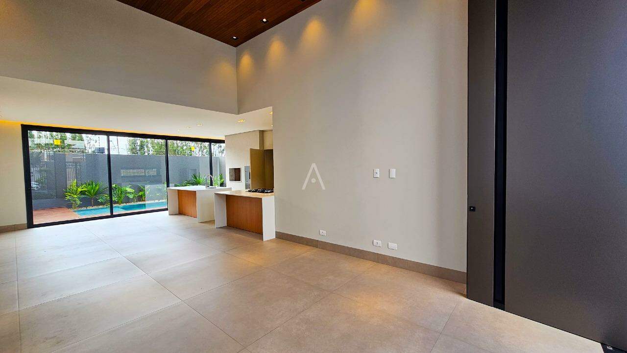 Casa Residencial para à venda no Bairro TROPICAL III em CASCAVEL: 