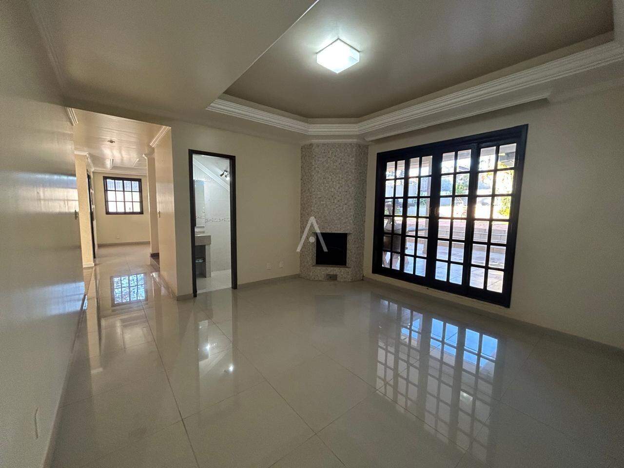 Casa Comercial para para aluguel no Bairro COUNTRY em CASCAVEL: