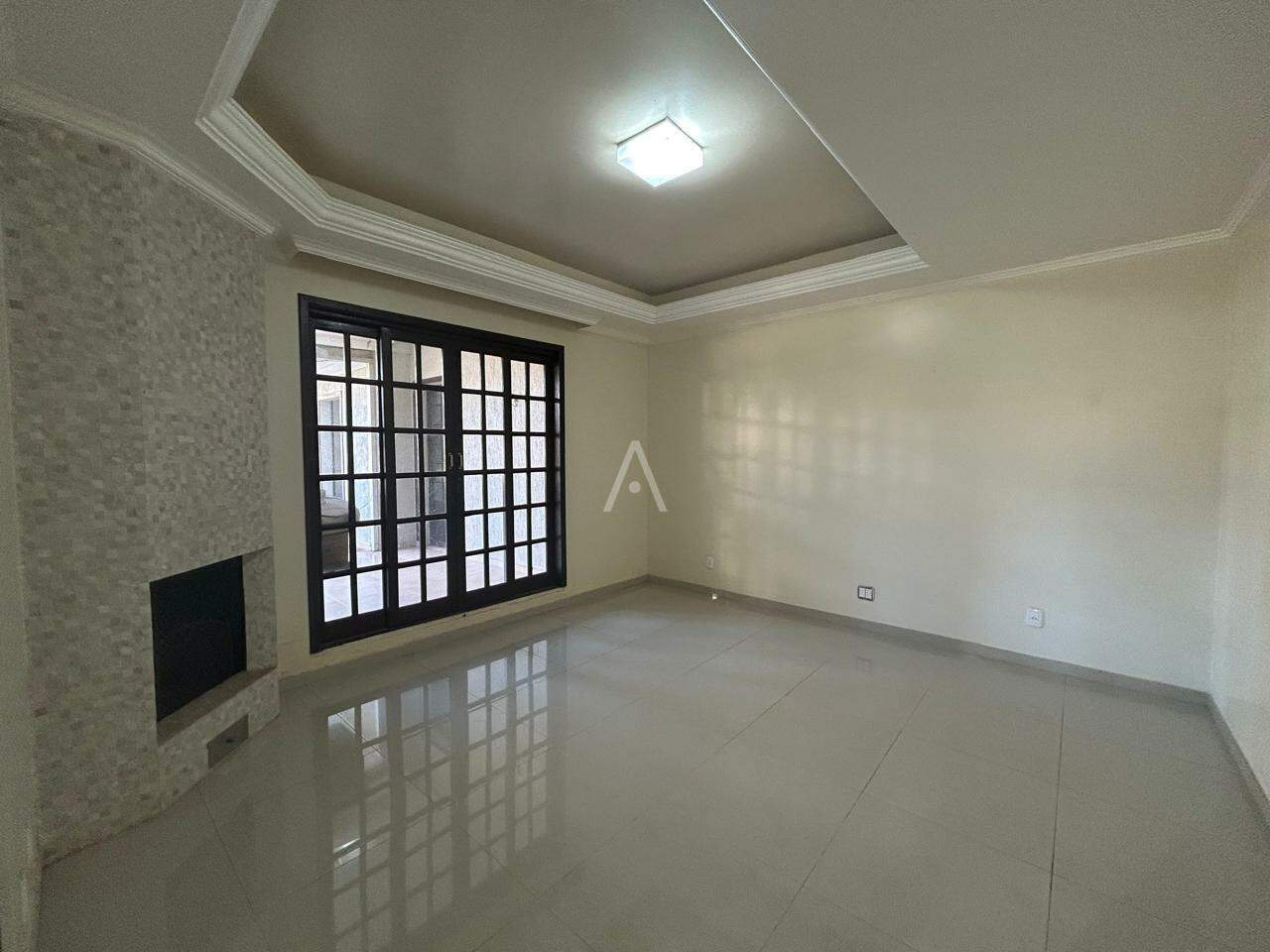 Casa Comercial para para aluguel no Bairro COUNTRY em CASCAVEL: