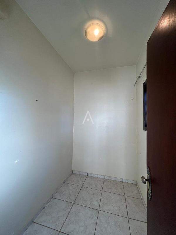 Casa Comercial para para aluguel no Bairro COUNTRY em CASCAVEL: