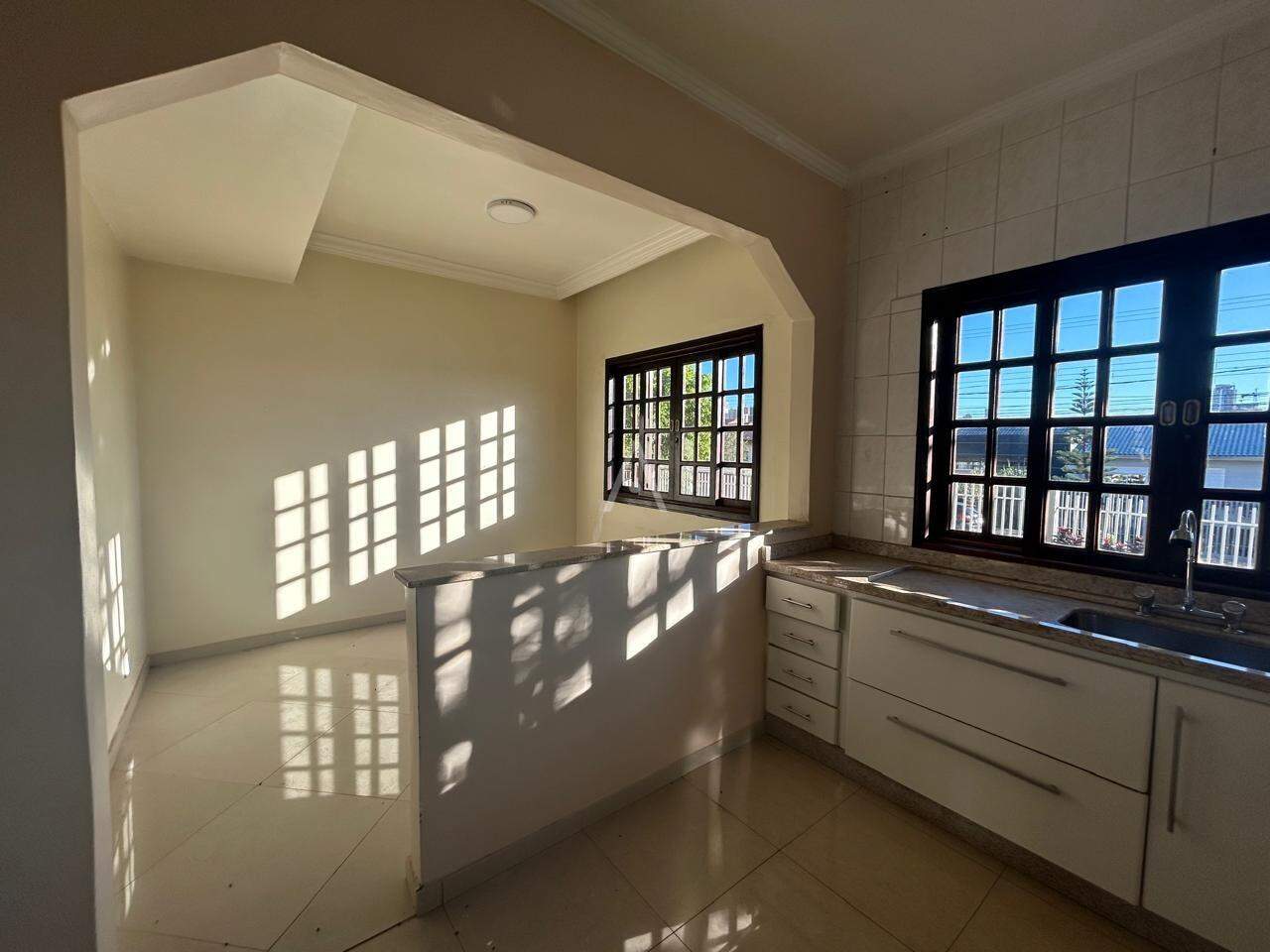 Casa Comercial para para aluguel no Bairro COUNTRY em CASCAVEL: