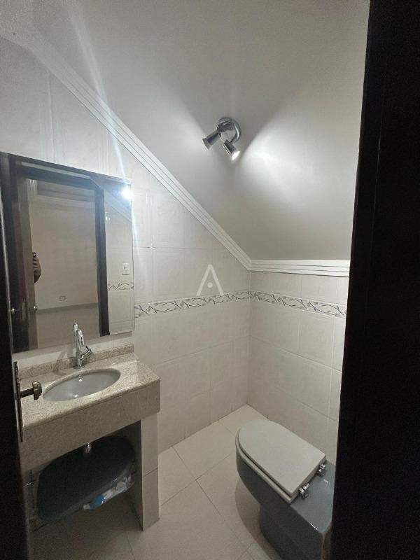 Casa Comercial para para aluguel no Bairro COUNTRY em CASCAVEL: