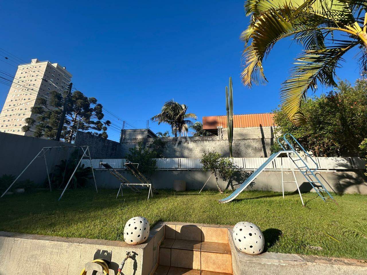 Casa Comercial para para aluguel no Bairro COUNTRY em CASCAVEL: