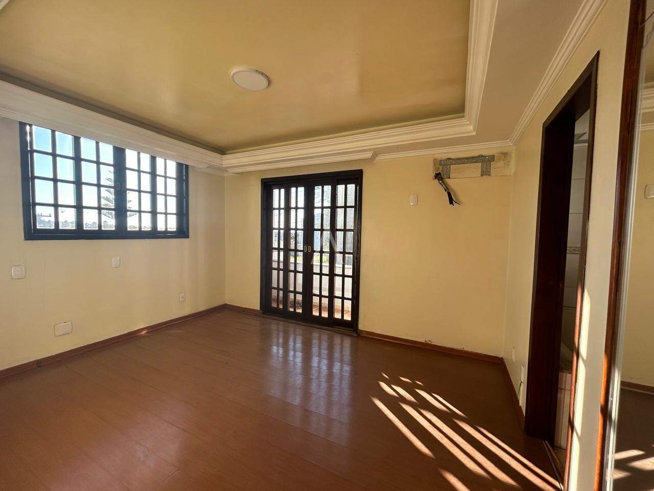 Casa Comercial para para aluguel no Bairro COUNTRY em CASCAVEL: