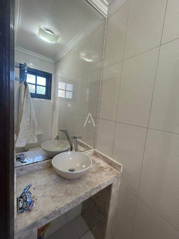 Casa Comercial para para aluguel no Bairro COUNTRY em CASCAVEL: