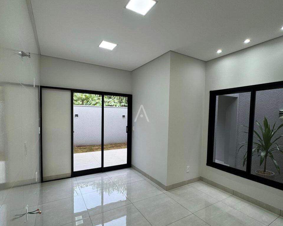 Casa Residencial para à venda no Bairro JARDIM COOPAGRO em TOLEDO: 