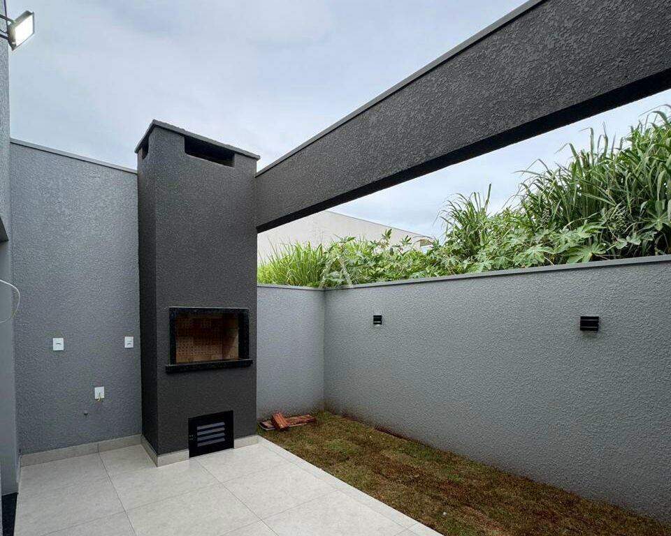 Casa Residencial para à venda no Bairro JARDIM COOPAGRO em TOLEDO: 