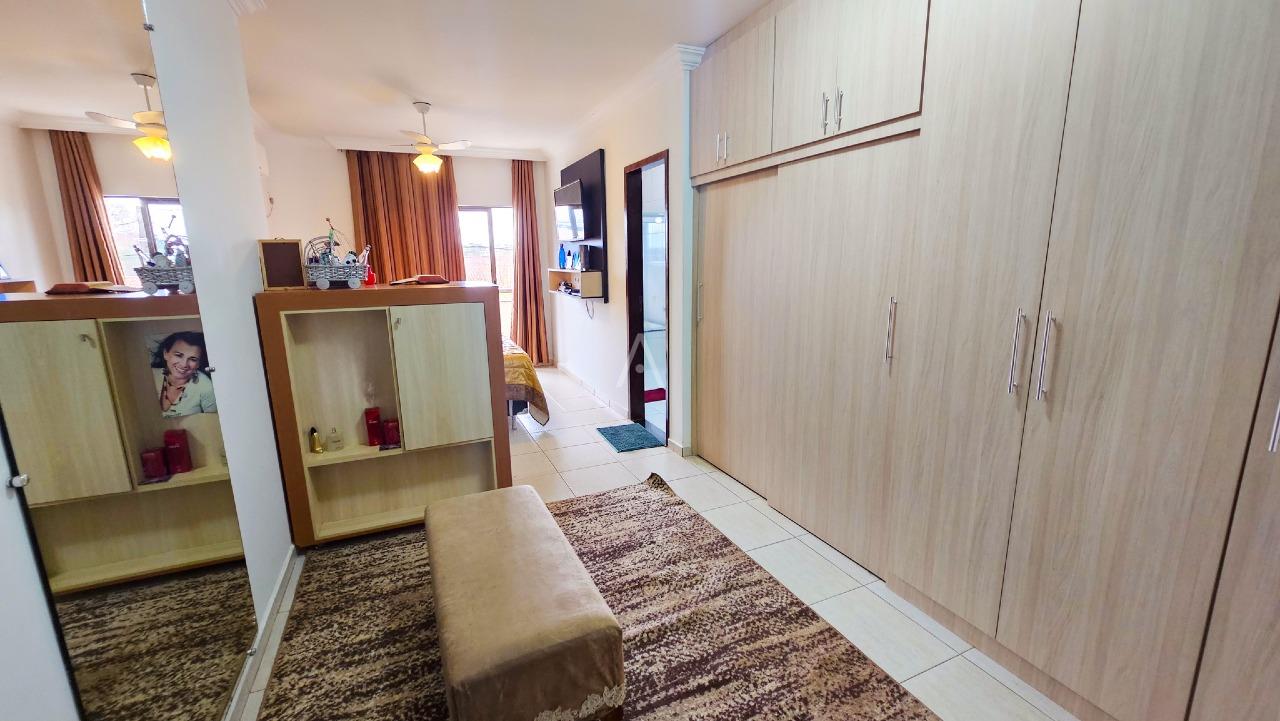 Sobrado para à venda no Bairro RECANTO TROPICAL em CASCAVEL: 