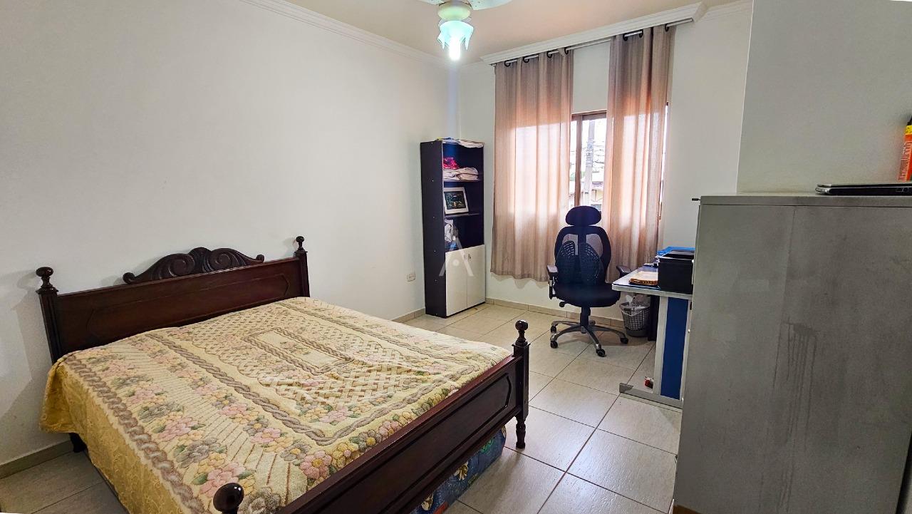 Sobrado para à venda no Bairro RECANTO TROPICAL em CASCAVEL: 