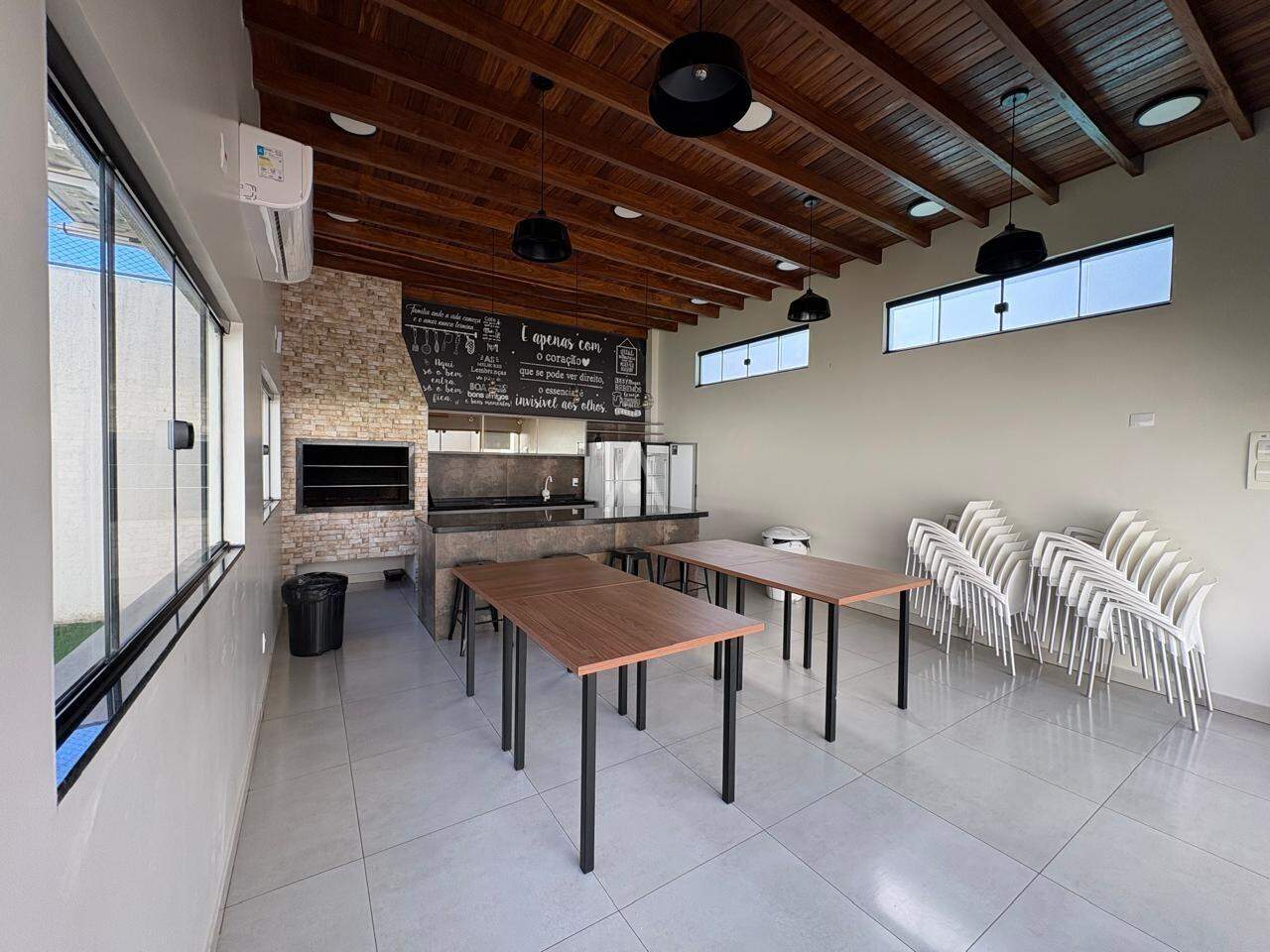 Apartamento para para aluguel no Bairro CENTRO em CASCAVEL: 