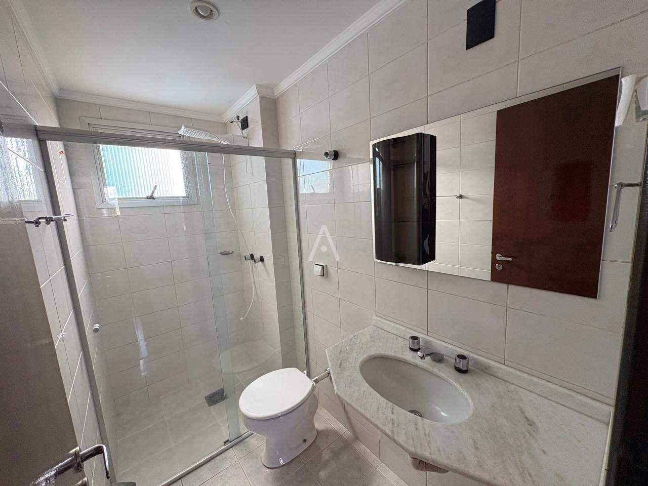 Apartamento para para aluguel no Bairro CENTRO em CASCAVEL: bwc suite