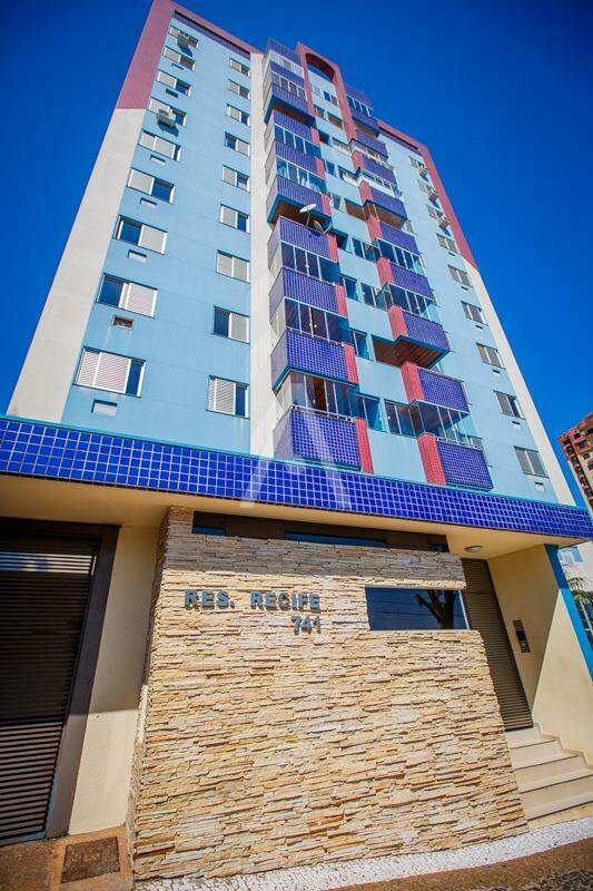 Apartamento para para aluguel no Bairro CENTRO em CASCAVEL: 