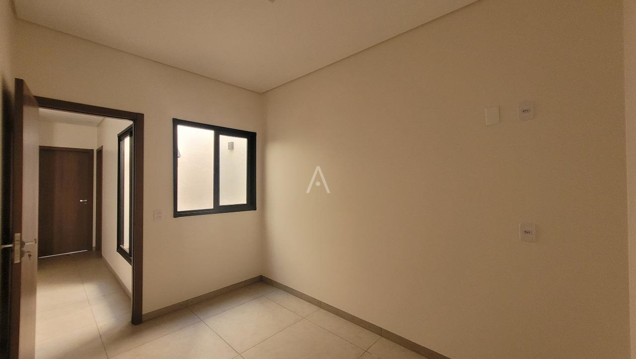 Casa Residencial para à venda no Bairro Cristo Rei em TOLEDO: 