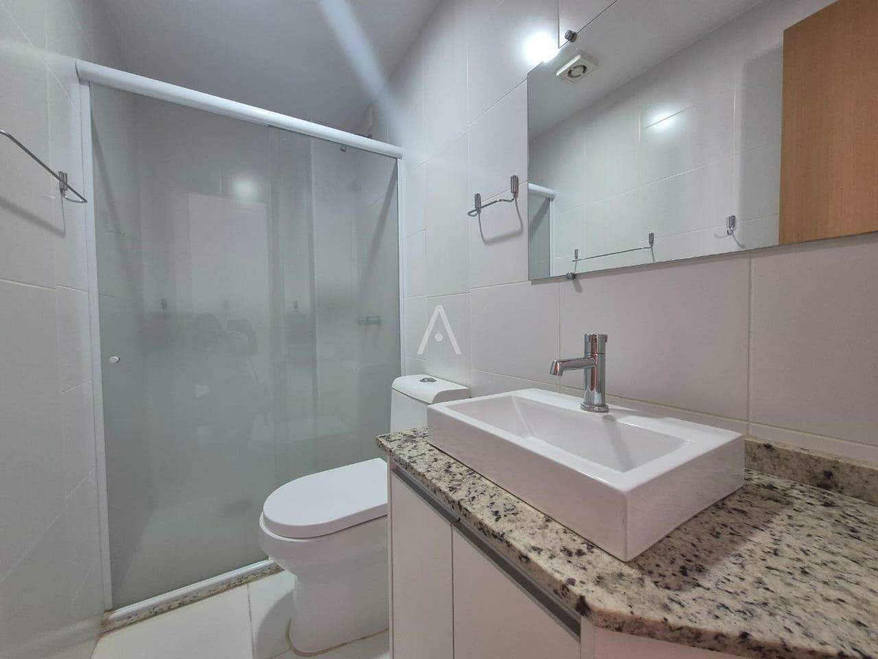 Apartamento para para aluguel no Bairro CENTRO em CASCAVEL: BANHEIRO SOCIAL