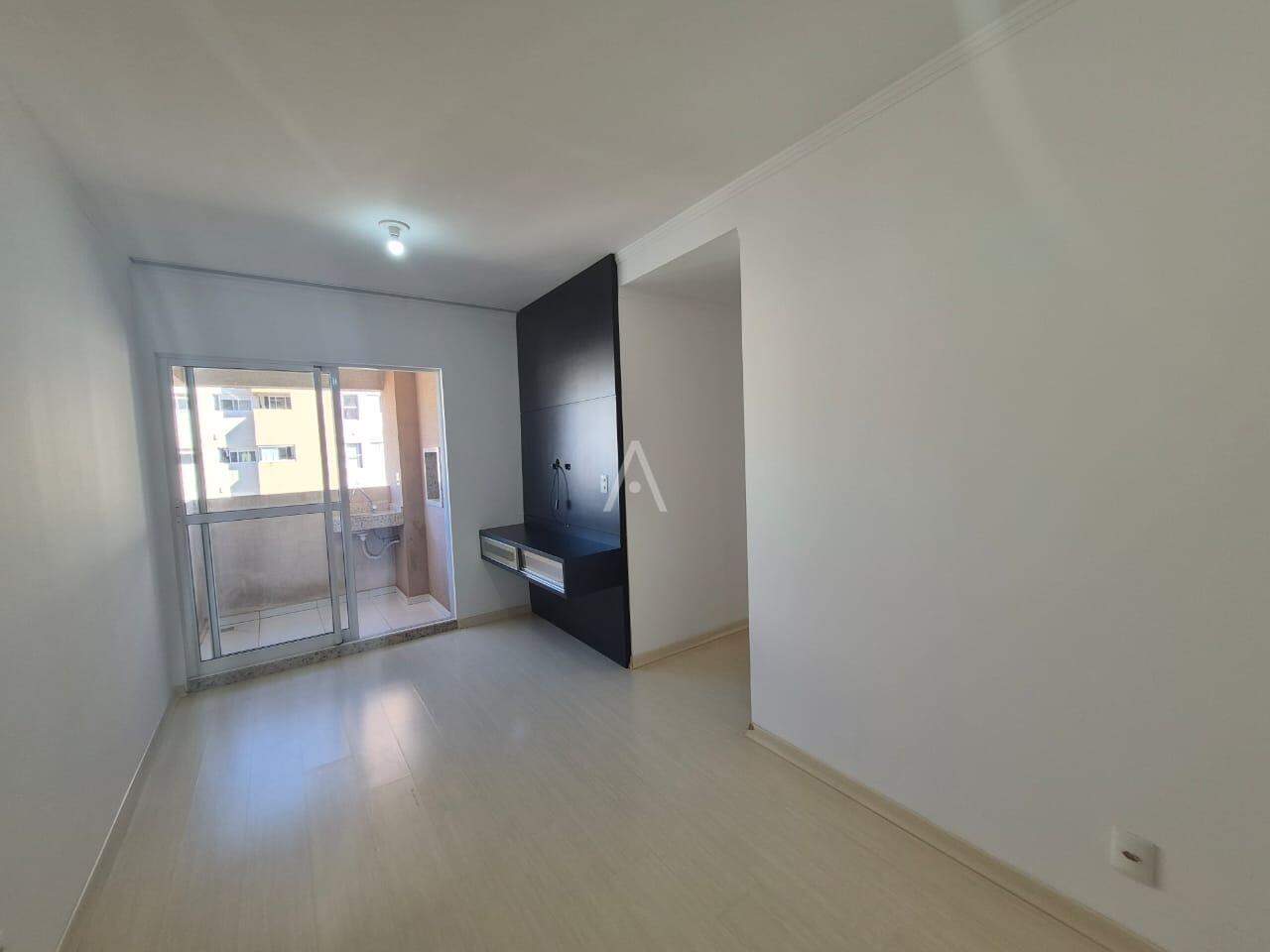 Apartamento para para aluguel no Bairro CENTRO em CASCAVEL: SALA