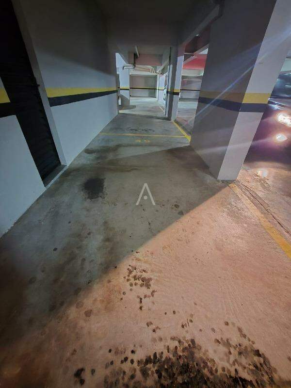 Apartamento para para aluguel no Bairro CENTRO em CASCAVEL: VAGAS DE GARAGEM