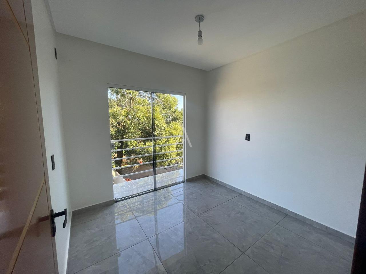 Sobrado para à venda no Bairro UNIVERSITARIO em CASCAVEL: