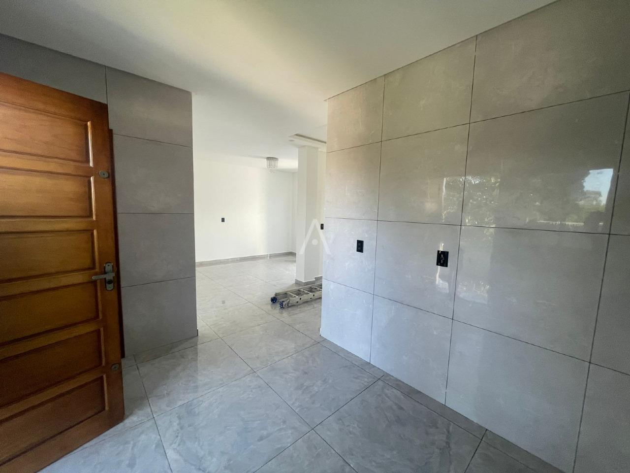 Sobrado para à venda no Bairro UNIVERSITARIO em CASCAVEL: