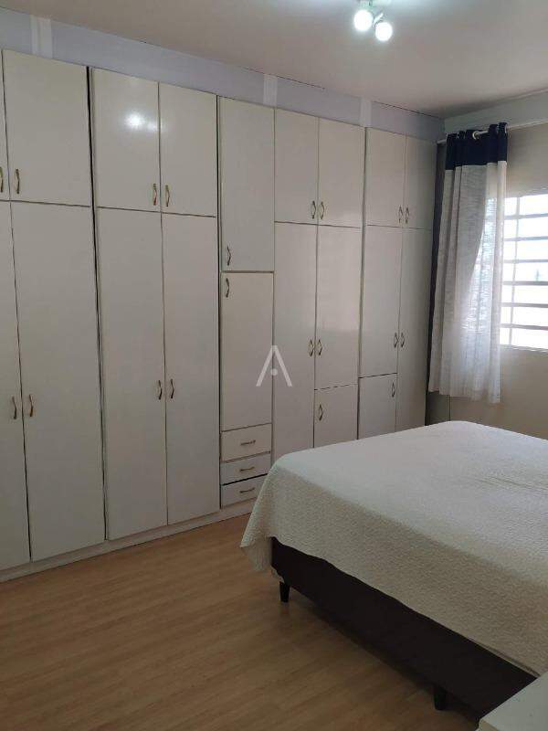 Sobrado para à venda no Bairro CENTRO em CASCAVEL: