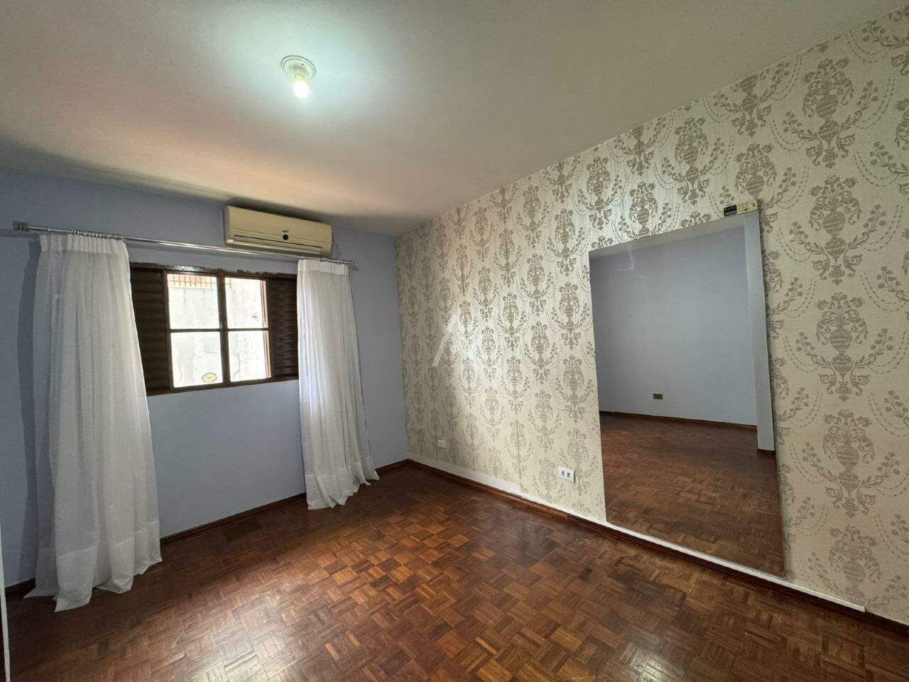 Casa Residencial para para aluguel no Bairro COUNTRY em CASCAVEL: