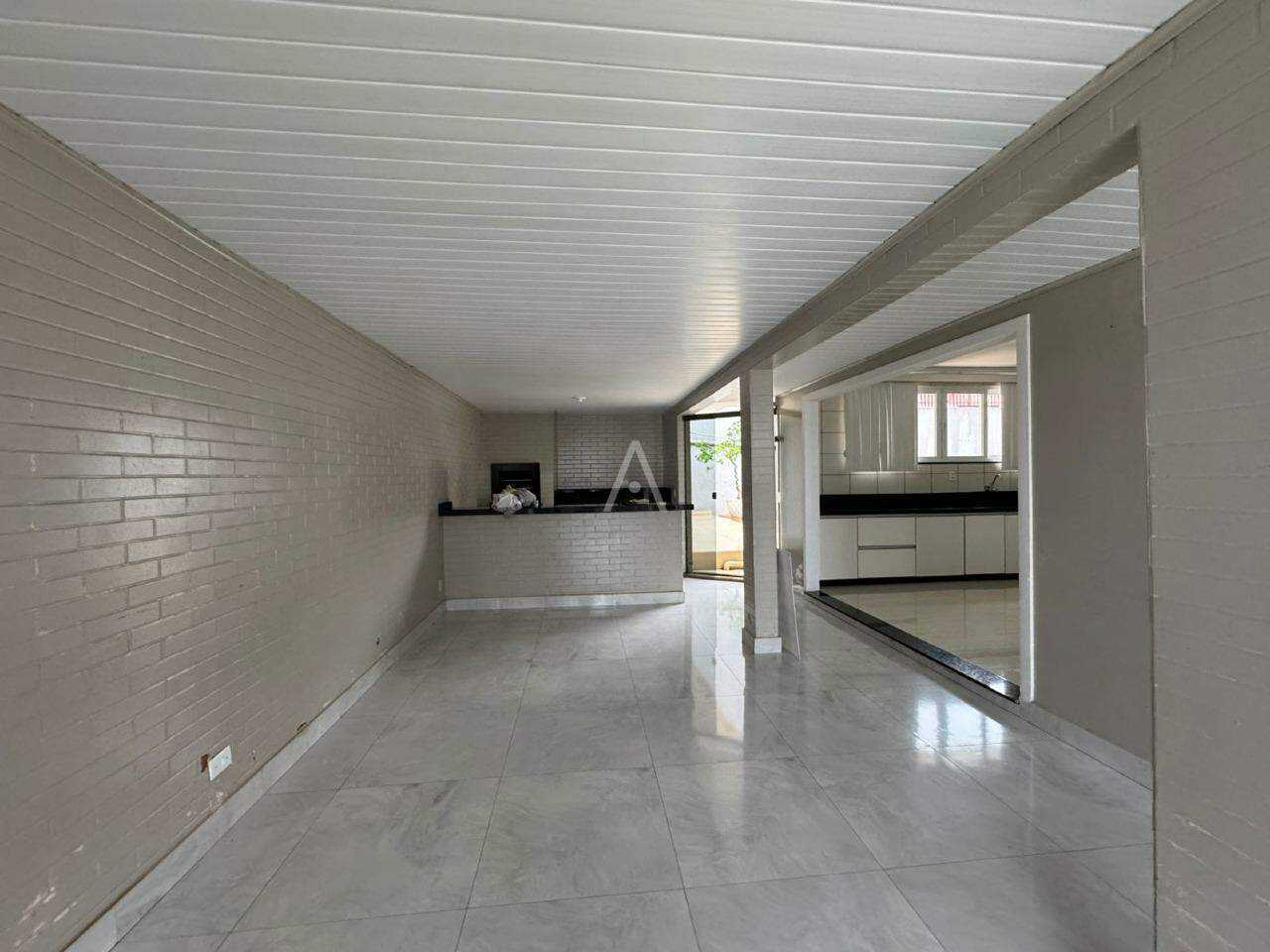 Casa Residencial para para aluguel no Bairro COUNTRY em CASCAVEL: 