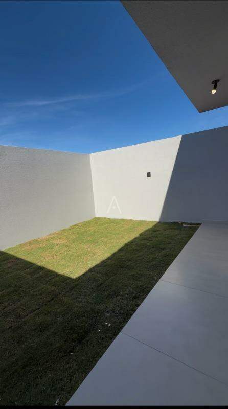 Casa Residencial para à venda no Bairro RECANTO TROPICAL em CASCAVEL: