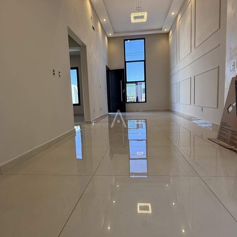 Casa Residencial para à venda no Bairro RECANTO TROPICAL em CASCAVEL: 