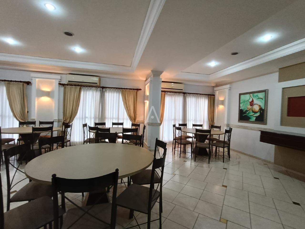 Apartamento para à venda no Bairro CENTRO em CASCAVEL: