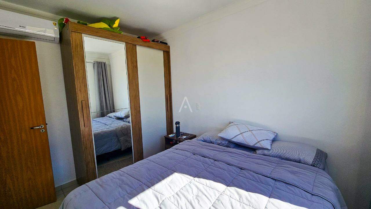 Apartamento para à venda no Bairro UNIVERSITARIO em CASCAVEL: