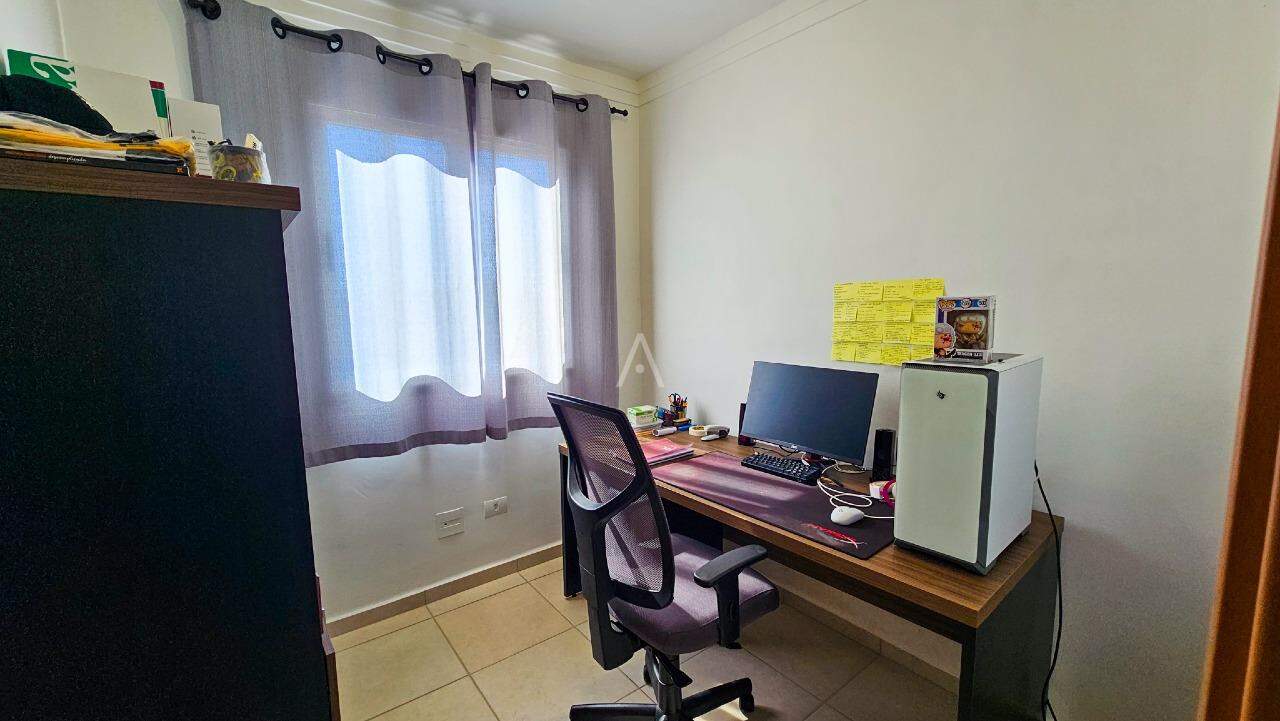Apartamento para à venda no Bairro UNIVERSITARIO em CASCAVEL: