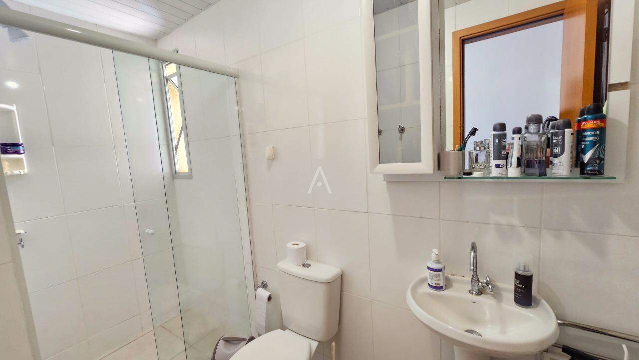 Apartamento para à venda no Bairro UNIVERSITARIO em CASCAVEL: