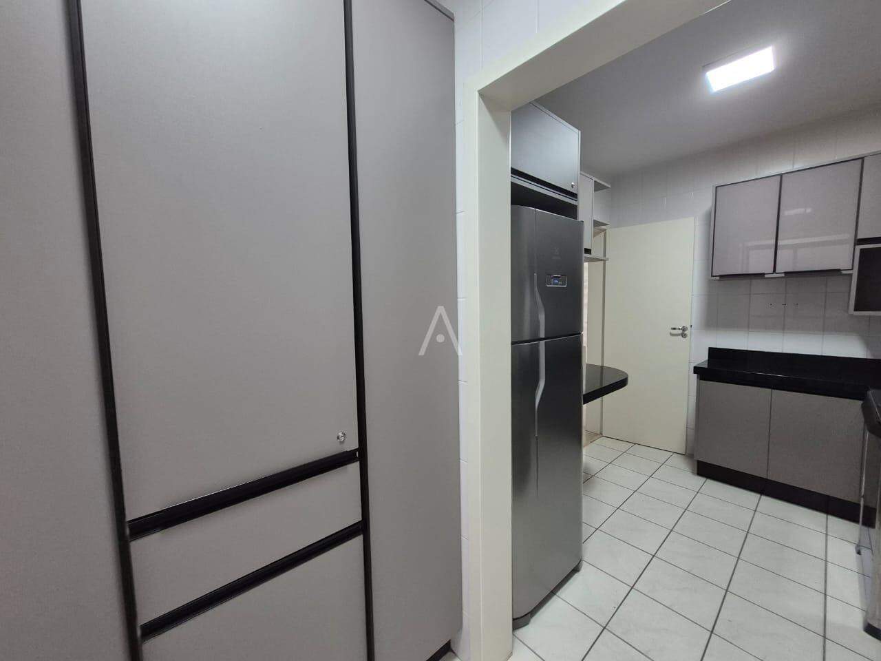 Apartamento para para aluguel no Bairro COUNTRY em CASCAVEL: 