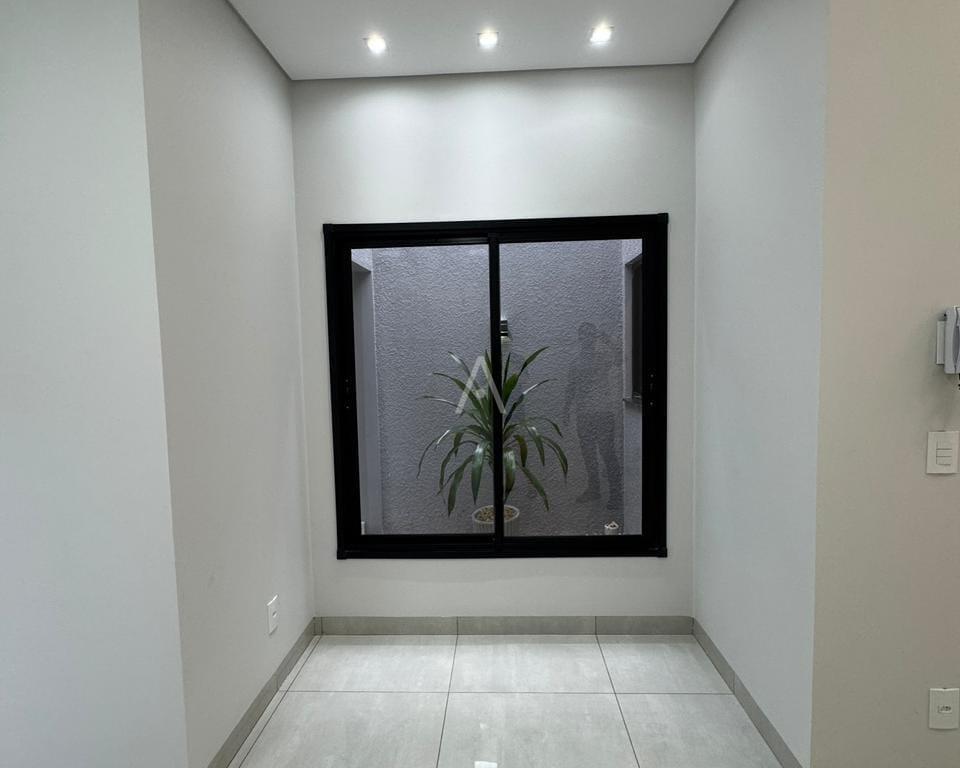 Casa Residencial para à venda no Bairro JARDIM COOPAGRO em TOLEDO: 