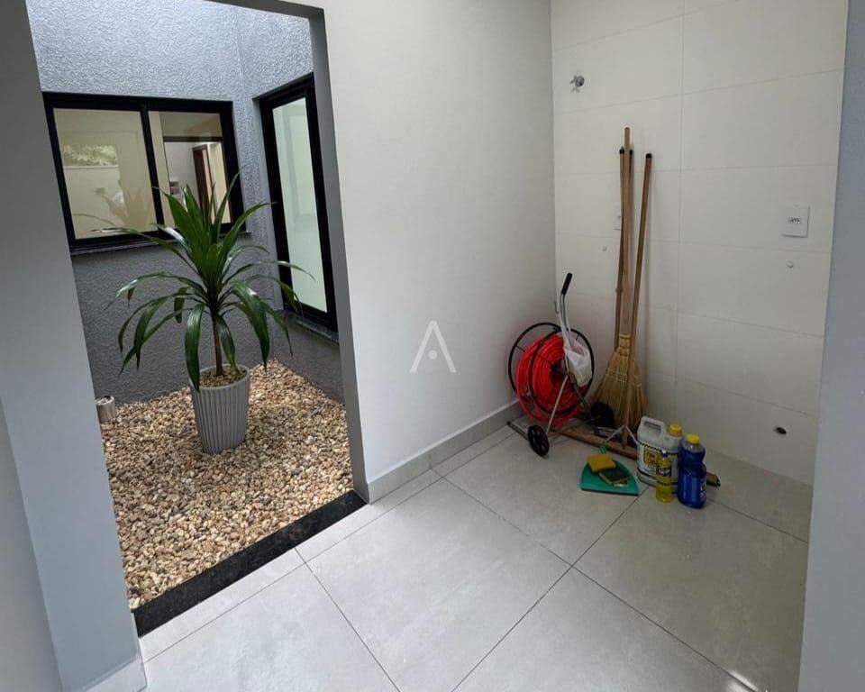 Casa Residencial para à venda no Bairro JARDIM COOPAGRO em TOLEDO: