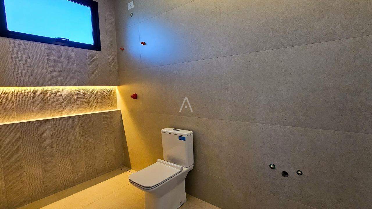 Sobrado para à venda no Bairro RECANTO TROPICAL em CASCAVEL: 