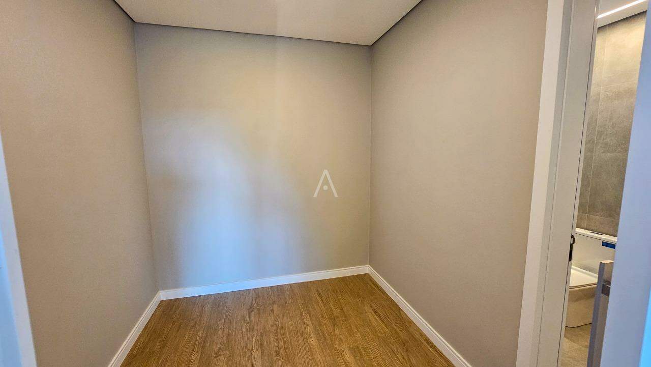 Sobrado para à venda no Bairro RECANTO TROPICAL em CASCAVEL: 