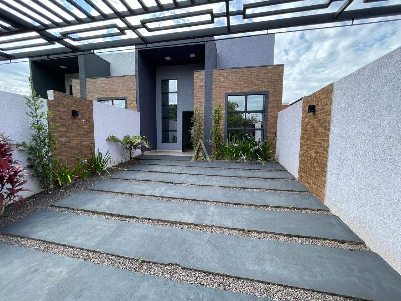Casa Residencial para à venda no Bairro CASCAVEL VELHO em CASCAVEL: